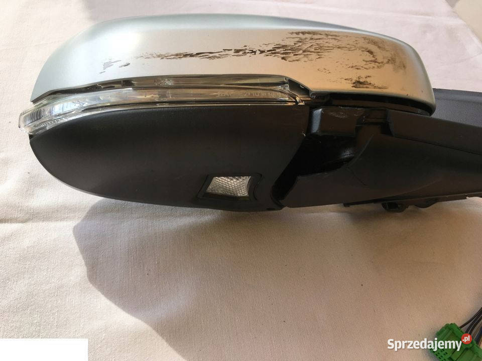 VOLVO V40 XC40 LUSTERKO PRAWE 8 PIN Kozubszczyzna