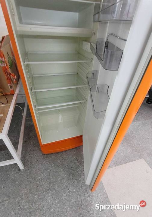 Lodówka retro pomarańczowa używana stan Tychy