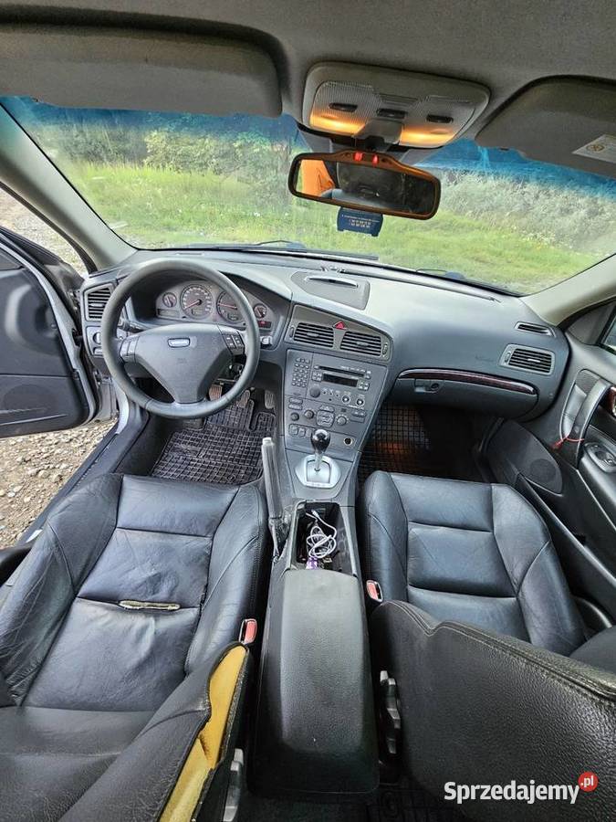 VOLVO S60 I 24 D5 163 Rok produkcji 2002 Głusko Duże