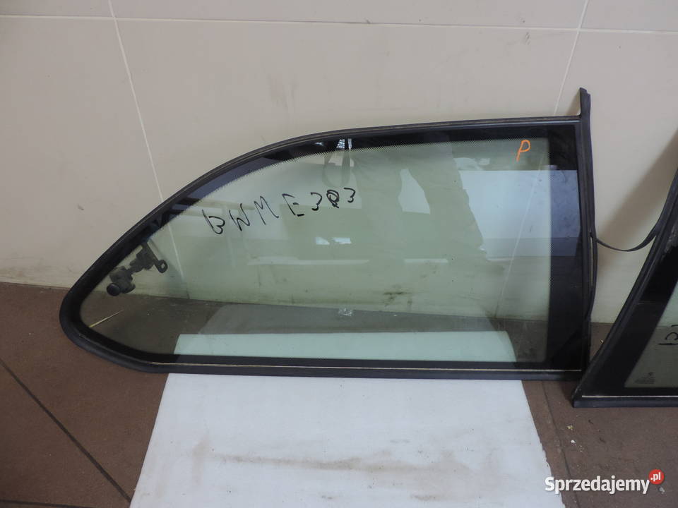 SZYBA TYLNA PRAWA BMW E36 COMPACT Części samochodowe Nowy Sącz
