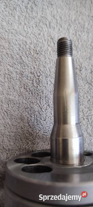 Sprzedam prawie nowy wał carenzi do Peugeot sprzedam