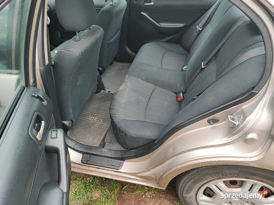 Honda Civic VII sedan 14b Civic sprzedam