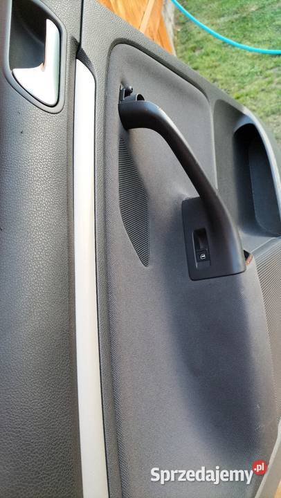VW Golf V 5D tapicerka drzwi lewy tył oryginał osobowe