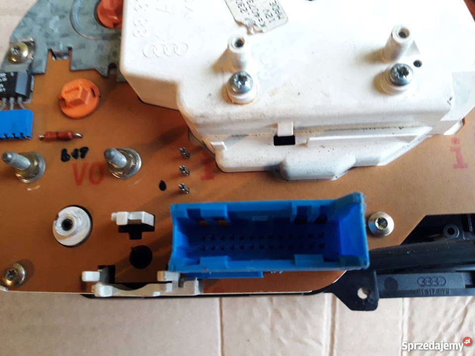 Licznik Audi 80 b4 19 TDI Rakowiec