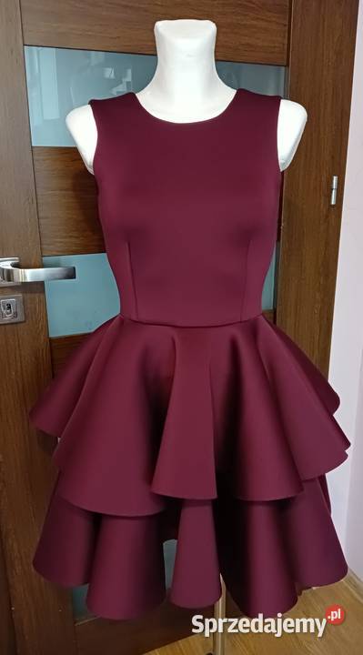 Bordowa burgundowa elegancka piankowa sukienka Krosno