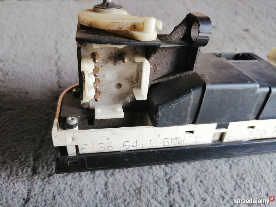 Panel nawiewu bmw e36 sedan Kombi Coupe Ogrzewanie, wentylacja i klimatyzacja Części