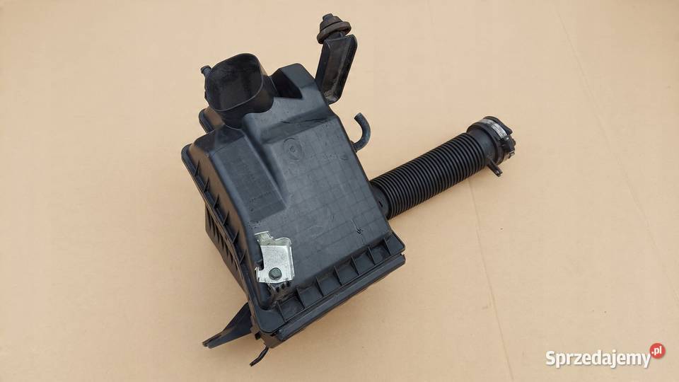 OBUDOWA FILTRA POWIETRZA NISSAN QASHQAI J10