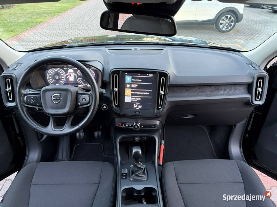 Volvo XC 40 T2 Lifting Hak składany FV23 światła do jazdy dziennej Motoryzacja Lipówki