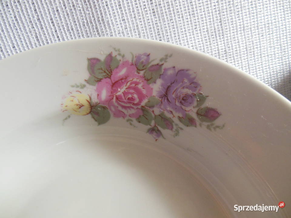 Talerze głębokie w różyczki PRL 4 Porcelana i szkło