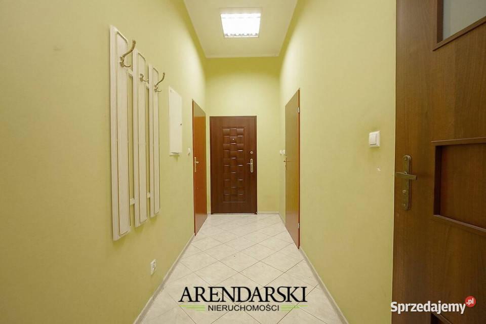 BUDYNEK W ZABUDOWIE ŚRÓDMIEJSKIEJ WITNICA