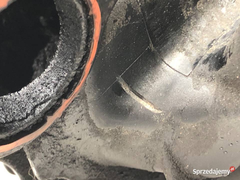 KOLEKTOR SSĄCY VW TRANSPORTER T5 03L129711P 20 osobowe Silniki i osprzęt