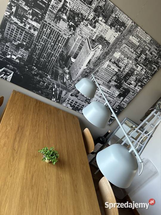 Lampa trzykloszowa MUUTO Warszawa