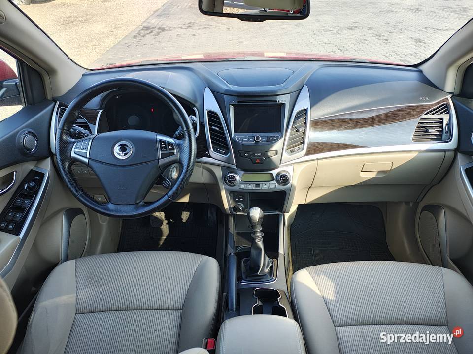Ssangyong Korando 20Diesel 4x4 Bogate elektryczne lusterka Besko sprzedam