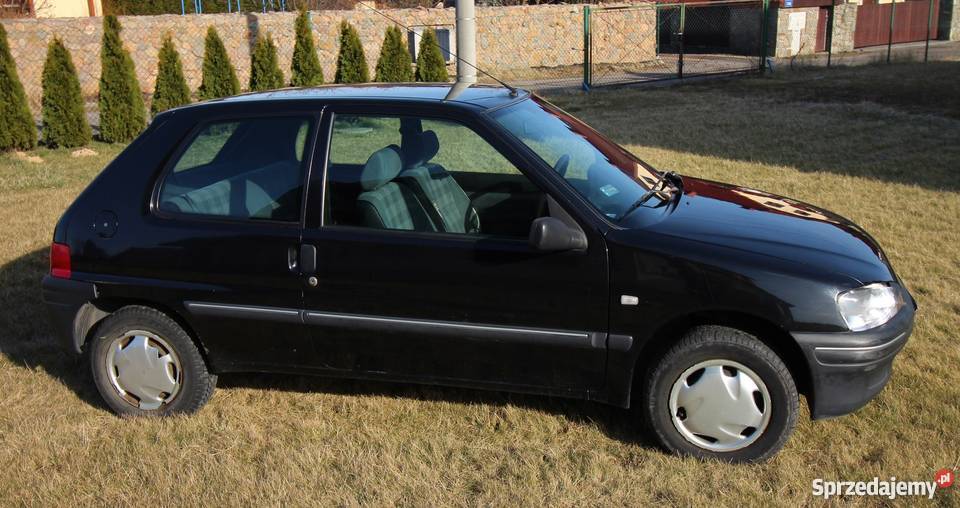 Peugeot 106 2000 r czarny diesel ekonomiczny manualna Bibice sprzedam