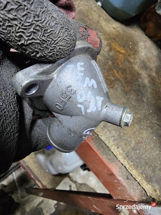 Suzuki GSR 600 króciec termostatu wody płynu Pozostałe