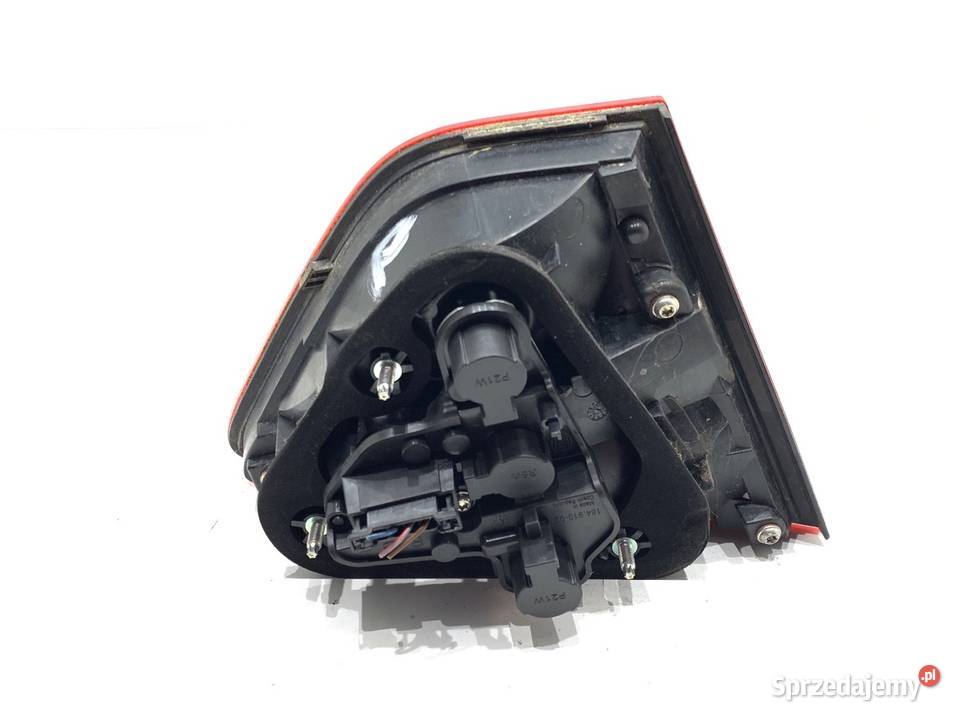 LAMPA TYŁ PRAWA WEWNĘTRZNA SEAT TOLEDO IV osobowe