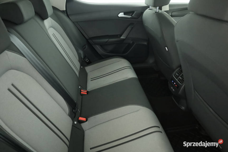 Seat Leon 15 TSI czarny Piaseczno