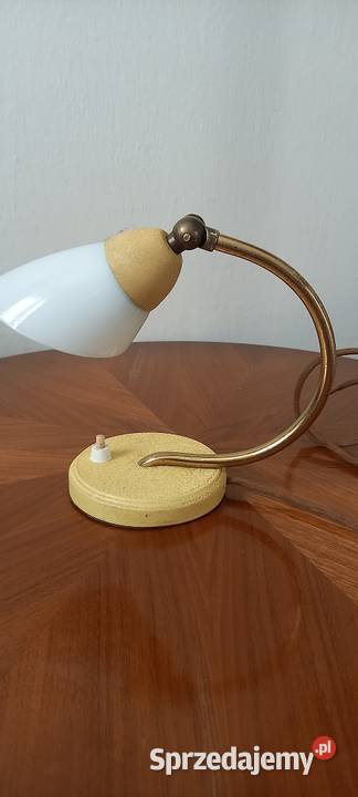 Mała lampka nocna z kloszem z lat 5060 ubwieku Skierniewice sprzedam