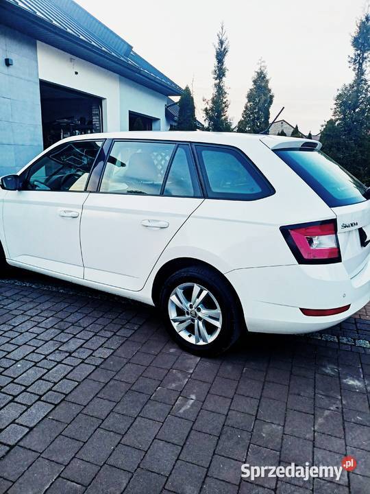 Skoda Fabia krajowy bezwypadkowy Fabia Samochody osobowe Wolbrom sprzedam