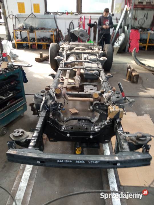 RAMA prostowanie naprawa FORD F150 F250 Mojusz
