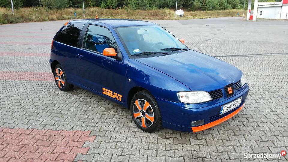 SEAT IBIZA 14 MPI niebieski