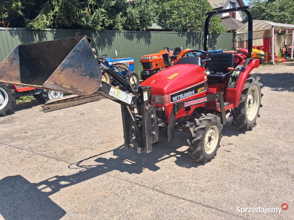 Mitsubishi mt165 4x4 ładowacz Mitsubishi małopolskie Konary