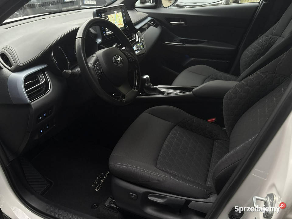 Toyota CHR 18 HSD STYLE salon Polska gwarancja automatyczna Warszawa