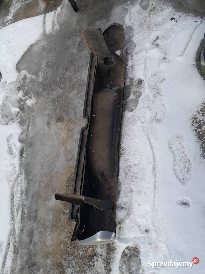 Zderzak tylny nissan navara stan średni Radom