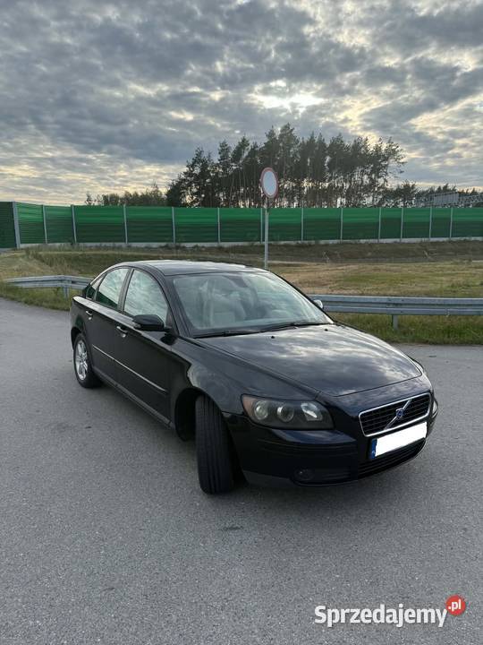 Volvo S40 II 24 Benzyna 140 Skóry 2x alufelgi i sprzedam