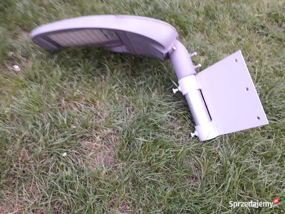 Oprawa lampa zewnętrzna narożna sterowanie Warszawa