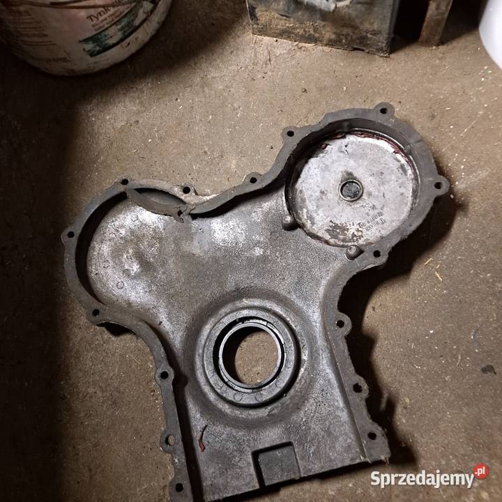 Pokrywa przednia rozrządu ursus c330