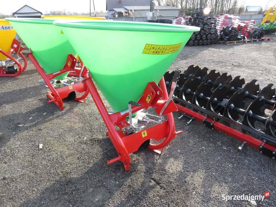 Rozsiewacz jednotarczowy do nawozów marki Dobczyce