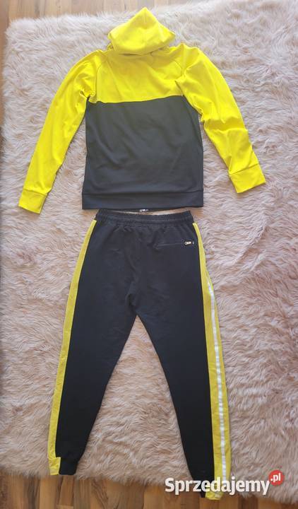 Dres sportowy Nike Nowy Sącz