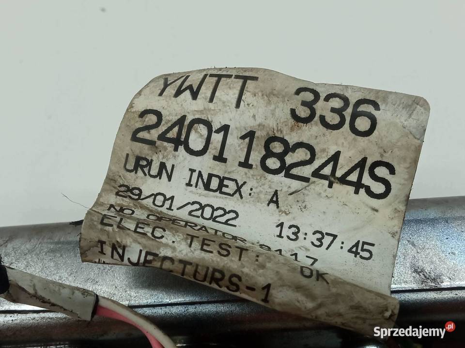 LISTWA WTRYSKOWA 240118244S 16 ETECH Renault sprzedam