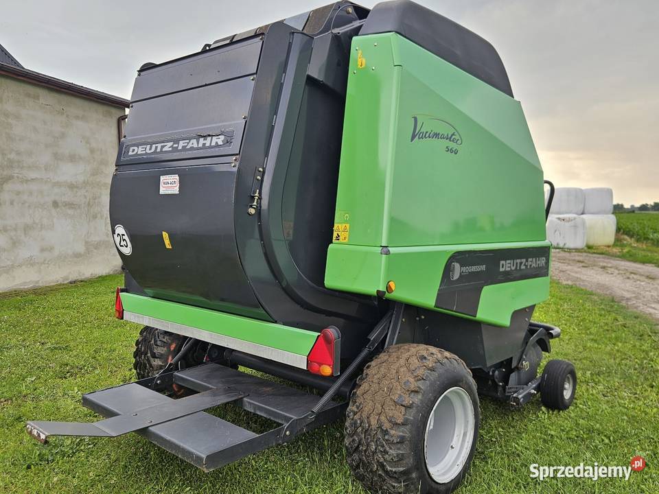 Prasa DeutzFahr Varimaster 560 rotornożesiatka Stryków