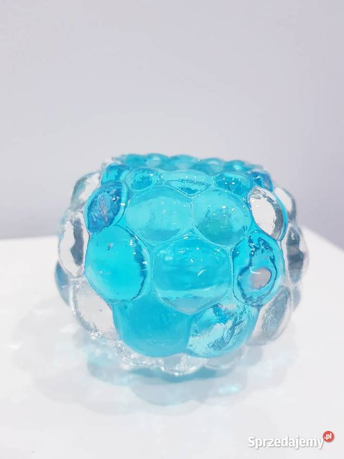 Szklany świecznik na podgrzewacze