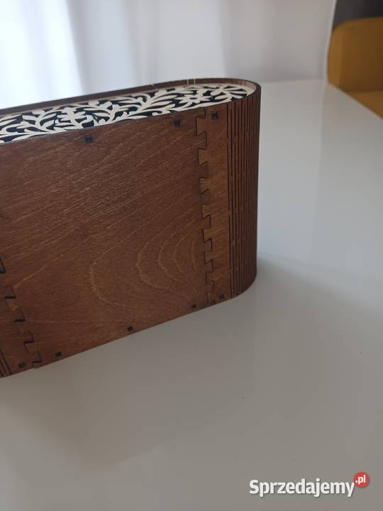 Drewniany chustecznik serwetnik Pozostałe Drezdenko