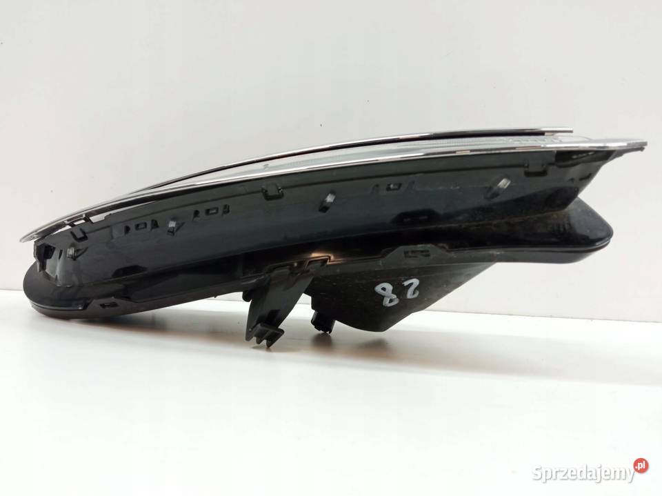 LAMPA PRZÓD PRAWA EUROPA DRL 9823313980 Citroen