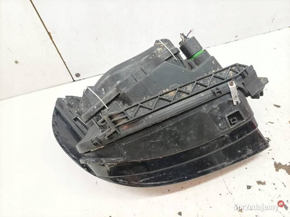 LAMPA PRZÓD LEWA 0301155203 Ford Puma I 19972001 Rok produkcji 2000