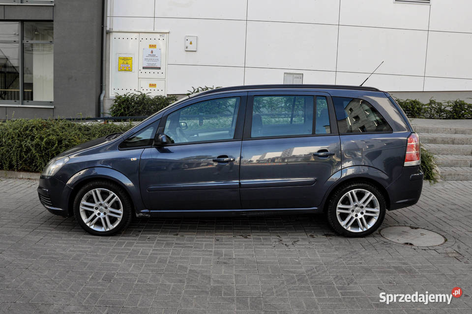 Opel Zafira 19CDTI 7osobowy Bezwypadkowy nieuszkodzony
