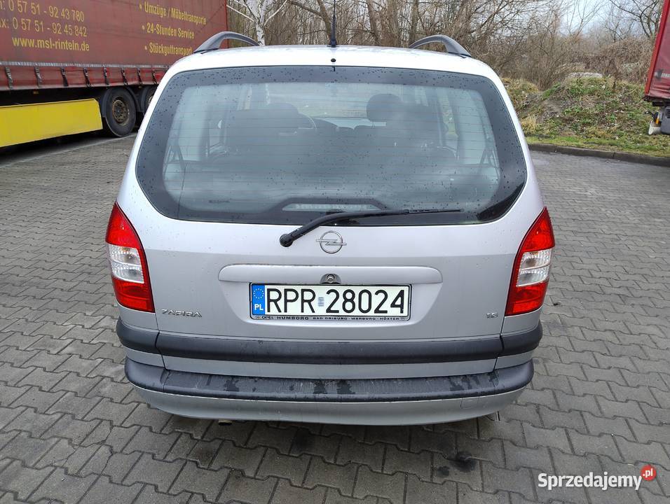 Opel Zafira Lift 2004r 16 B bez korozji Jarosław