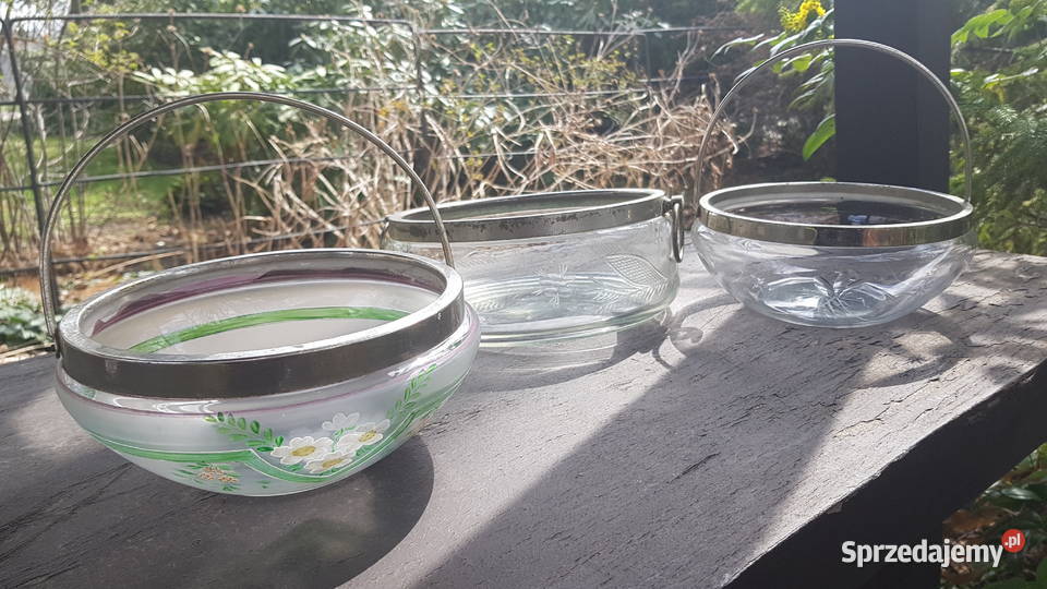 Trzy stare misy ze stalowymi uchwytami Myszków