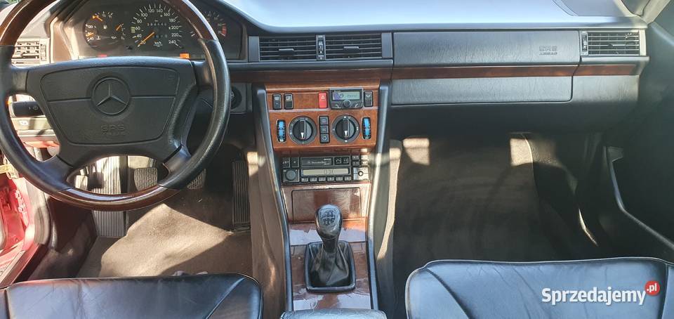 Mercedes W124 220 CE Coupe Czarna Skóra manualna Katowice