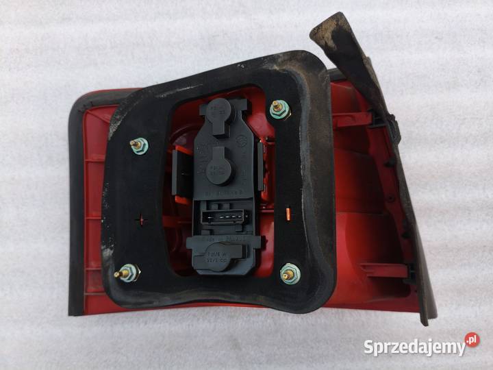 Lampa Prawy Tył Tylna Prawa Audi A6 C5 Avant osobowe mazowieckie Wyszków