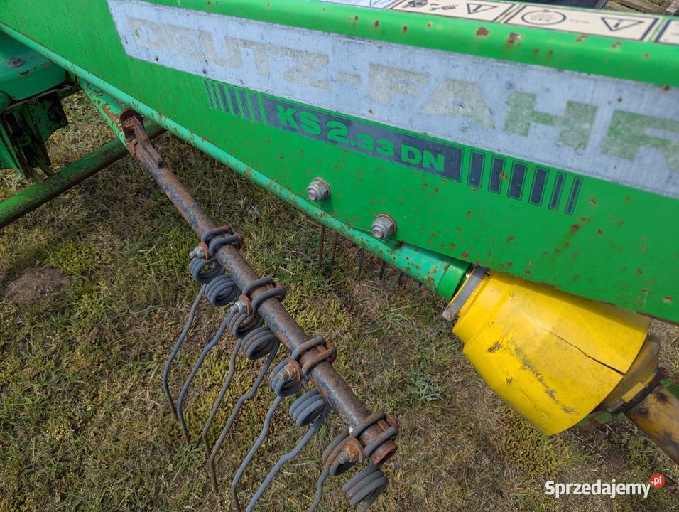 Zgrabiarka karuzelowa Deutz Fahr KS 233 DN Stężyca