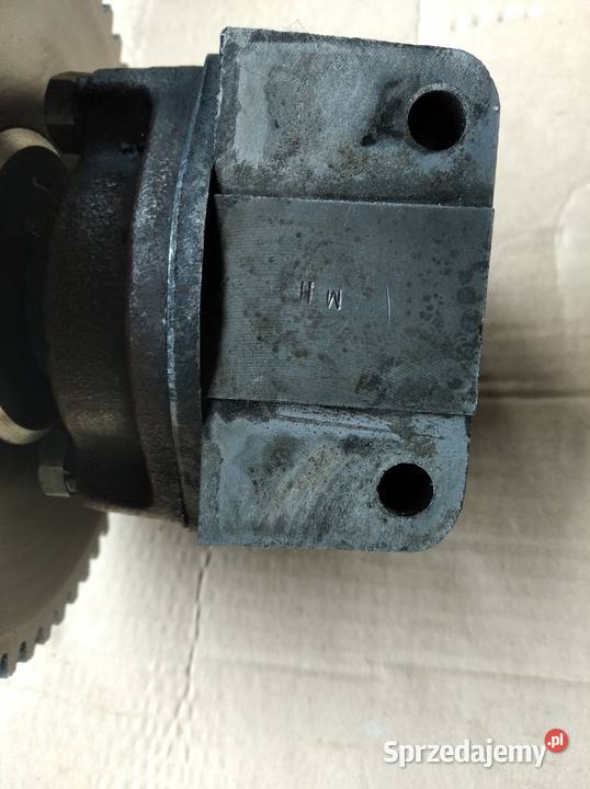 Ursus C 328 pompa oleju silnika używana nieuszkodzony