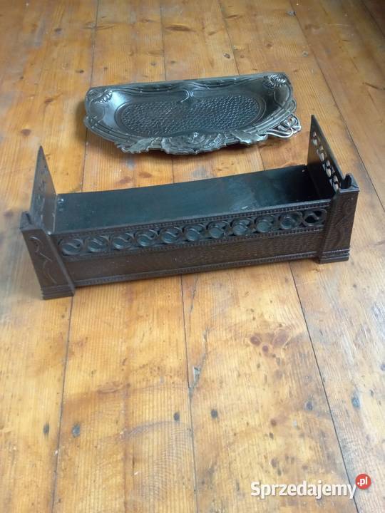 Popielnik renowacji Gdów