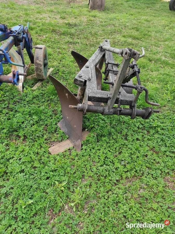 Pługi 2 skibowy 3 sztuki Agromasz Wielkie Oczy