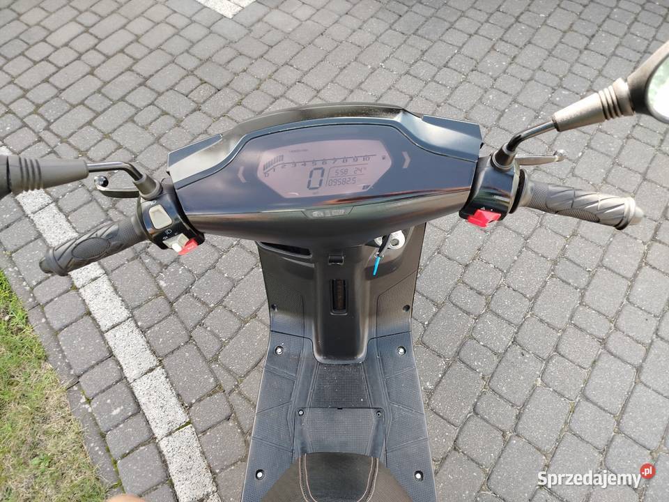Skuter TNT 50cc łańcuch Pozostałe Tuchola sprzedam