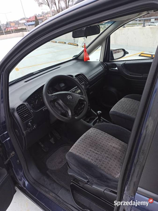 Sprzedam Opel Zafira A 18 benzyna 125 2001 sprzedam